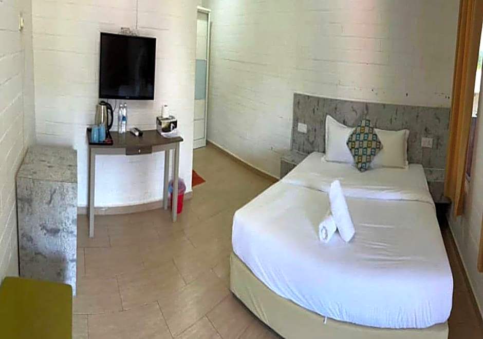 D'Lima Beach Inn