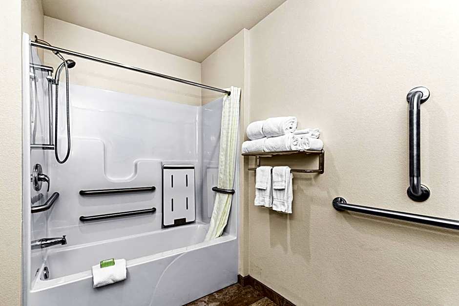 Cobblestone Hotel & Suites - Superior Duluth