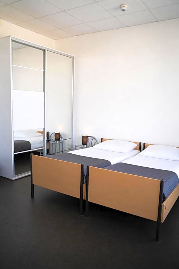 Arena Hostel & Monteurzimmer