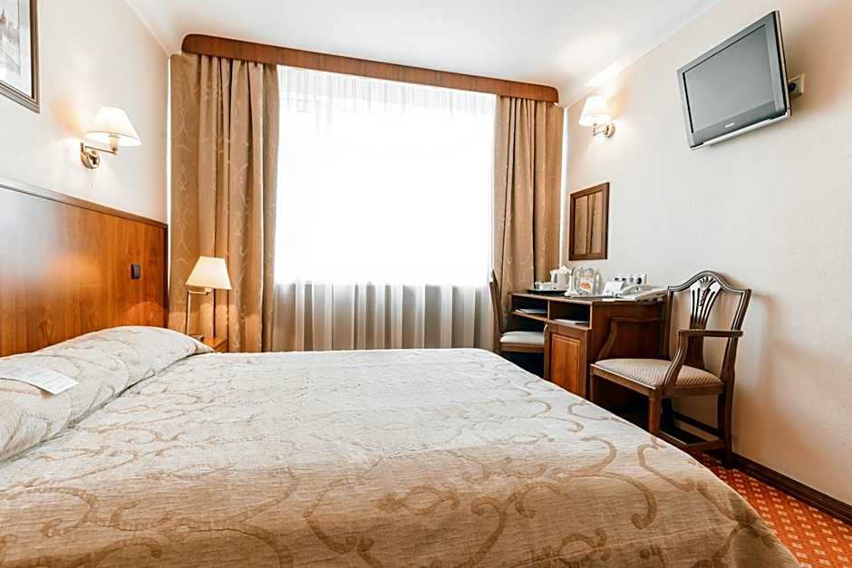 Premier Hotel Rus