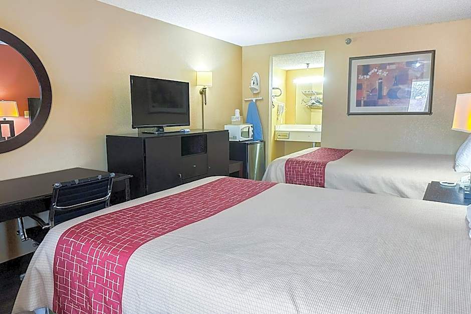 Garden Inn & Suites
