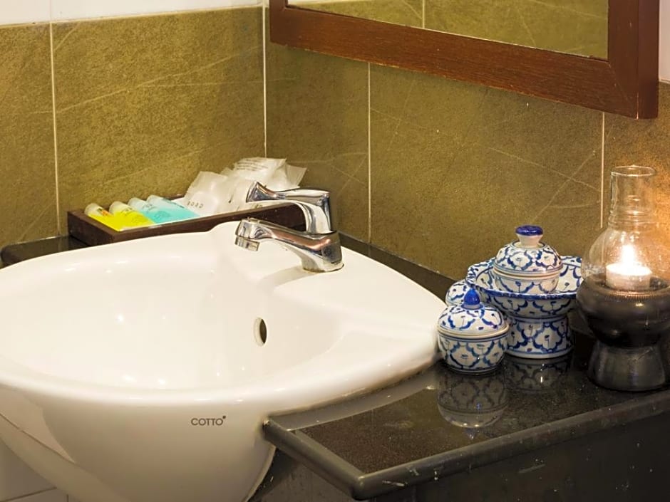 Sharaya Boutique Complex