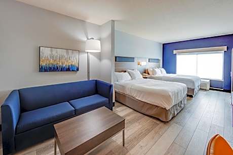 Queen Room with Two Queen Beds and Sofa Bed