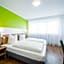 Hotel S16