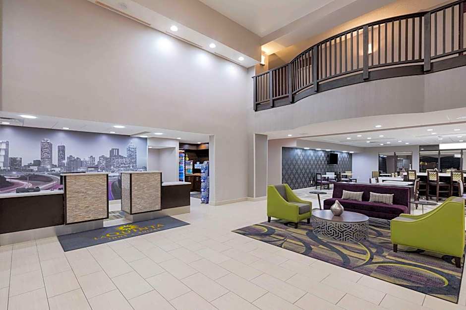 La Quinta Inn & Suites by Wyndham Kennesaw