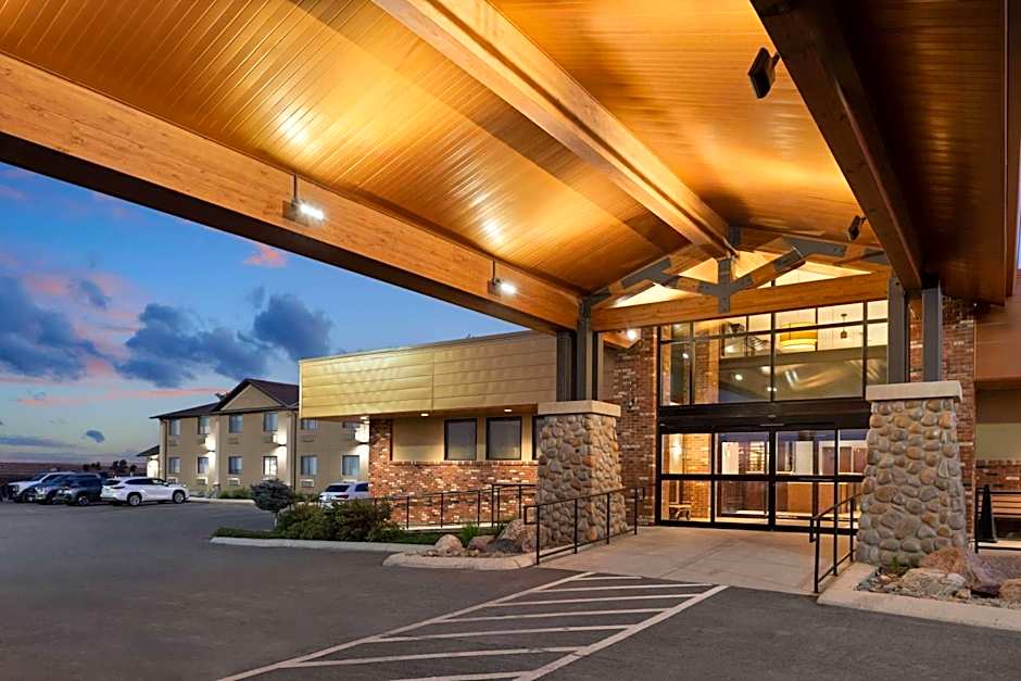 Super 8 by Wyndham Conrad