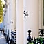 54 Queen's Gate Hotel