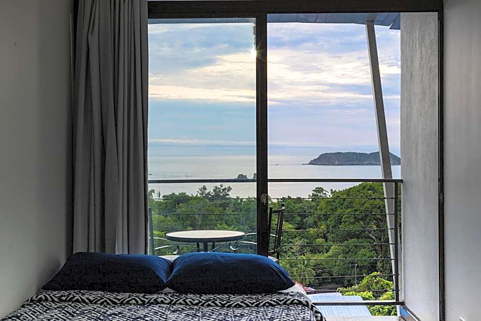 El Faro Containers Beach Hotel