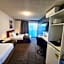 Crest Motor Inn