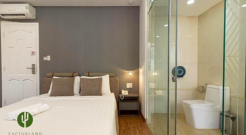 Cactusland Near Saigon Train Station