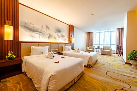 Premium Deluxe Twin Room with Sea View