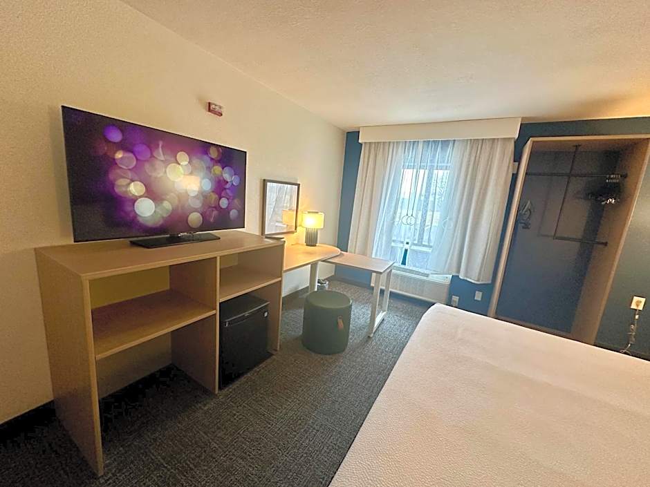 Spark by Hilton Fort Wayne