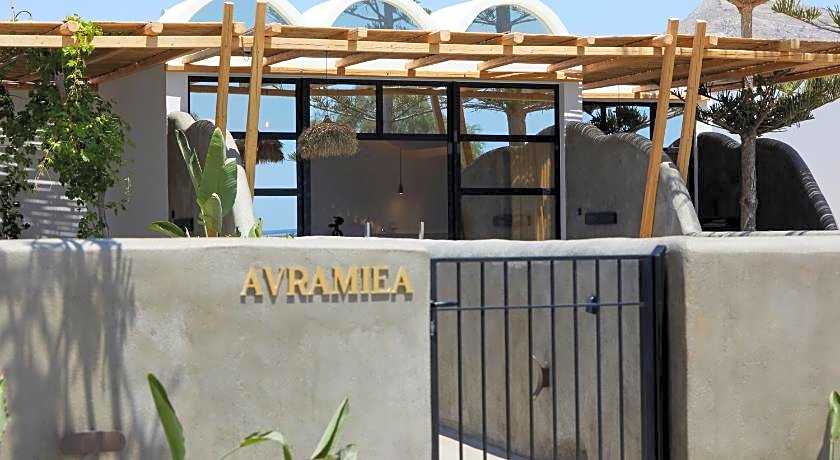 Oscar Beachfront Suites