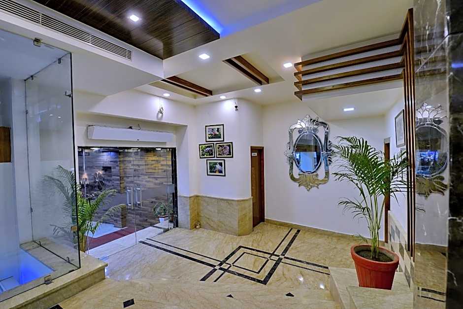 Hotel Mayur by RoomsInc