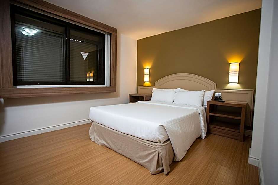 Master Porto Alegre Hotel - Av Carlos Gomes, Proximo ao Consulado Americano