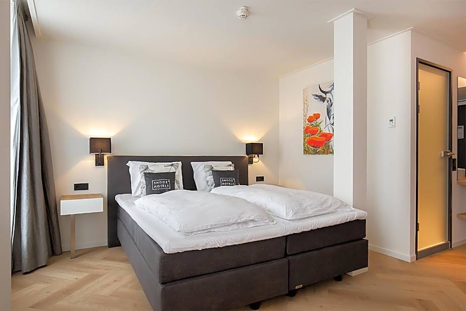 Snoozz Hotels Bolsward Boutique hotel zonder receptie met digitale sleutel