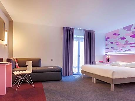 Standard Room With Three Single Beds