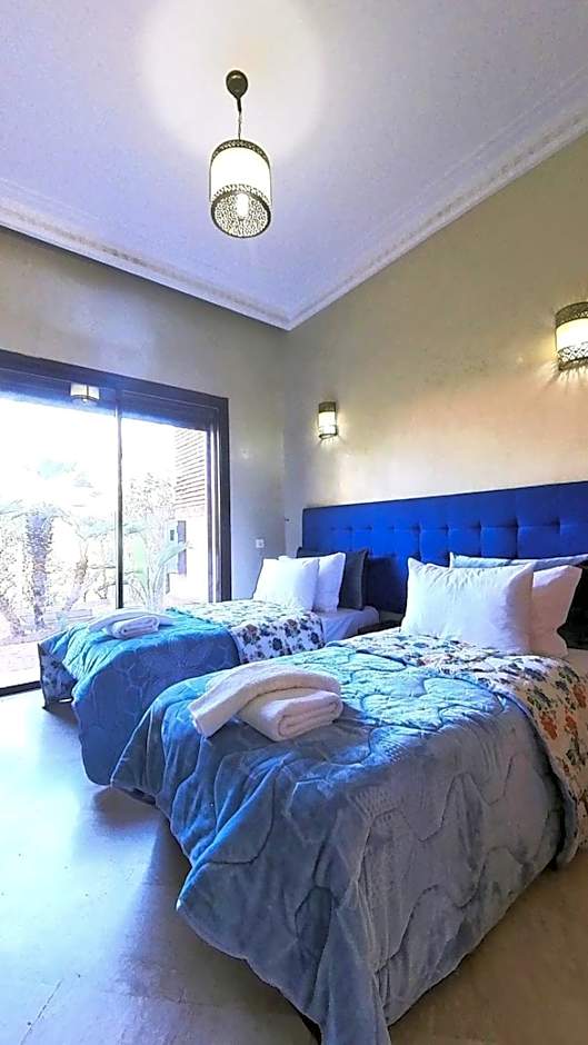 Villa Belle vue - with a private & Heated pool