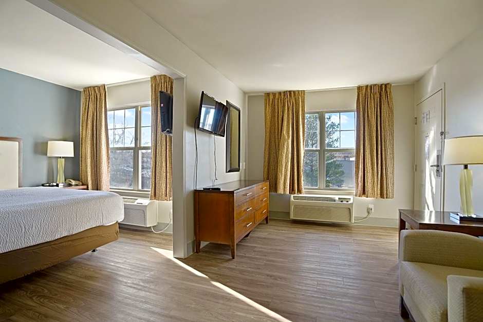 Extended Stay America Suites - Kansas City - Lenexa - 87th St.