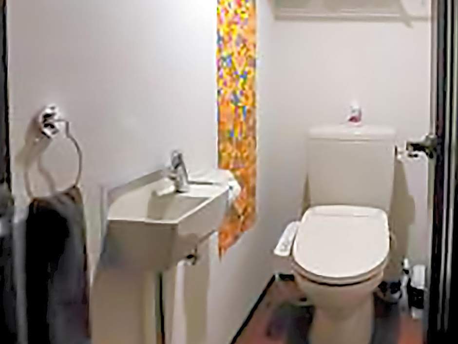 国際通りと牧志駅まで徒歩5分 庭付き素敵な古民家 わらゆんSO 松武の古民家Traditional house