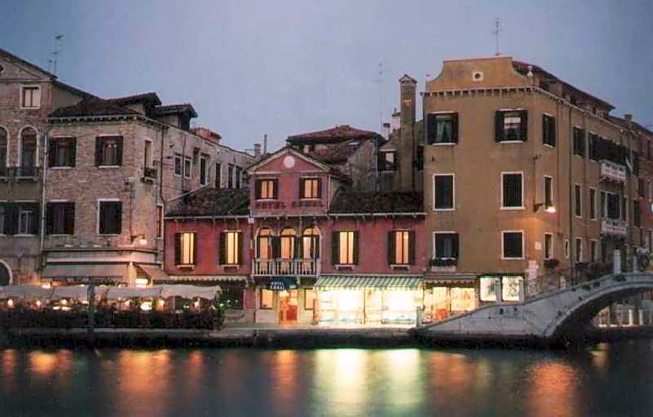 Hotel Canal & Walter