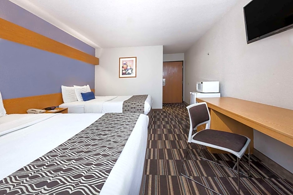 Microtel Inn & Suites by Wyndham Ardmore