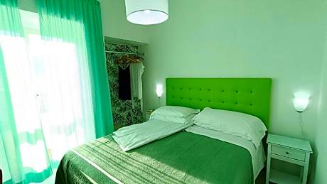 Singola-Standard-Bagno privato con doccia-Singola