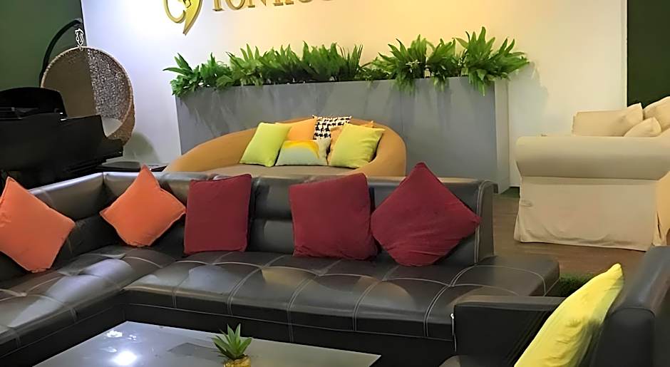 Tonkoon Hotel