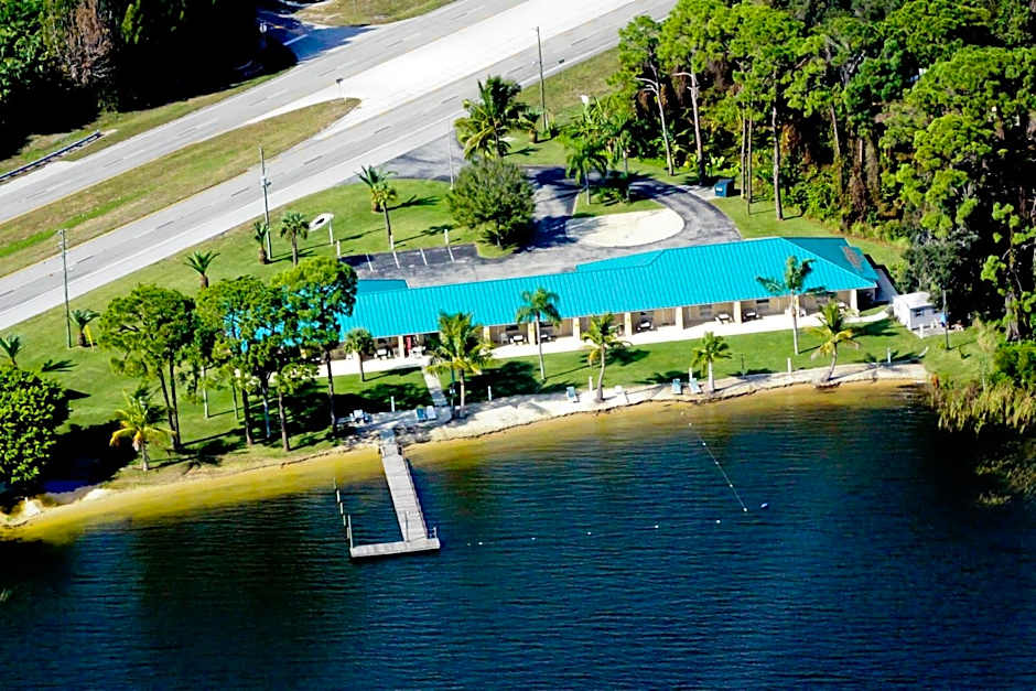 Lake Grassy Inn & Suites