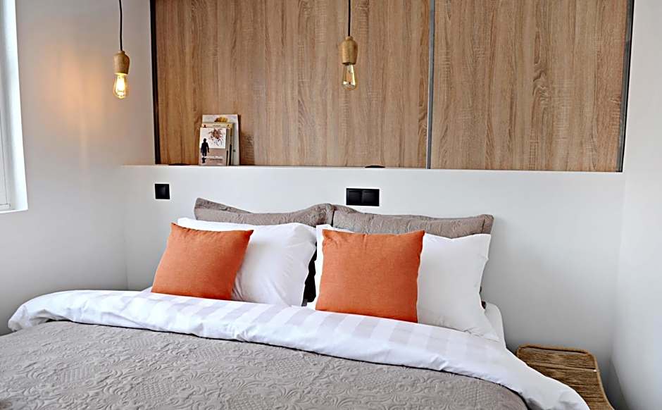 The Athenians Modern Apartments