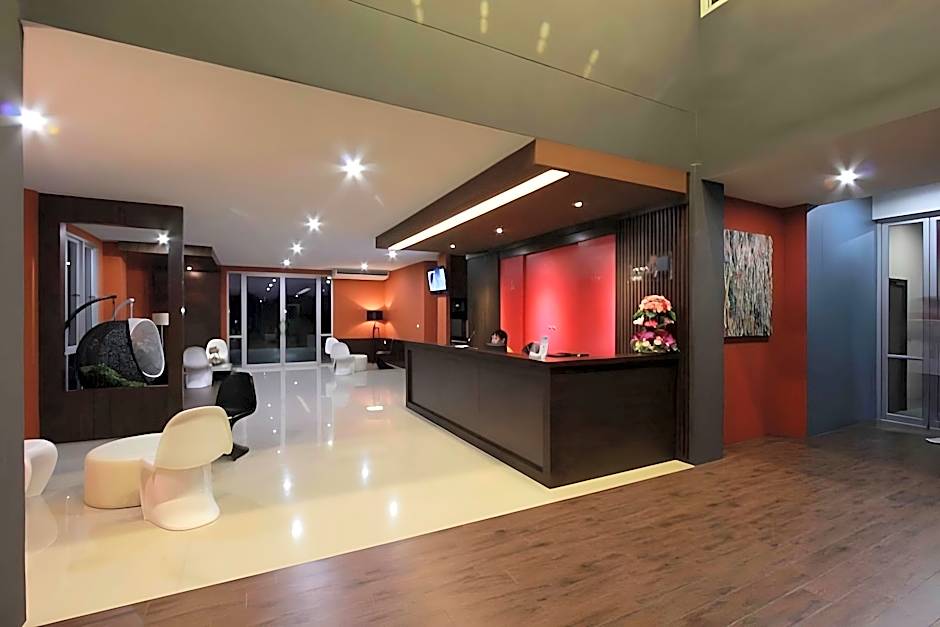 Trendy Hotel