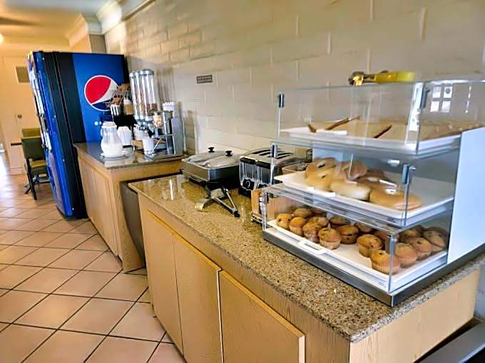 La Quinta Inn & Suites by Wyndham Amarillo West Medical Center