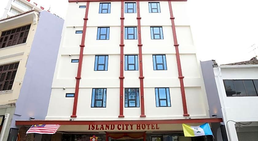 Capital O 90897 Island City Hotel