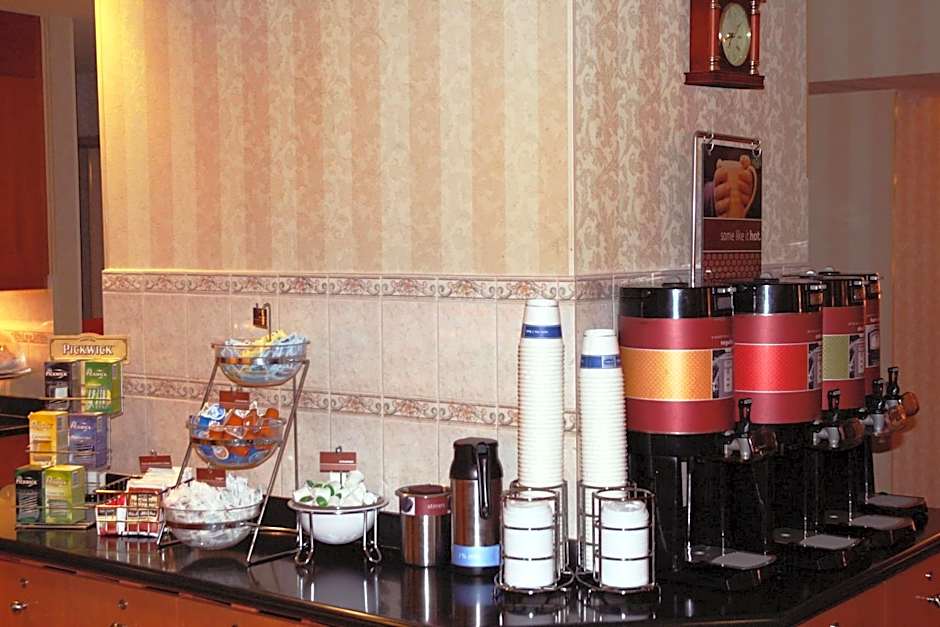 Hampton Inn & Suites By Hilton Calgary University Northwest