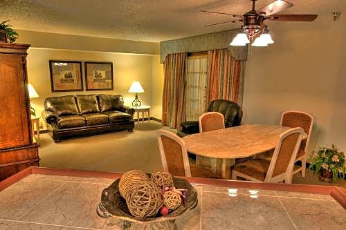 Mcm Elegante Suites Abilene