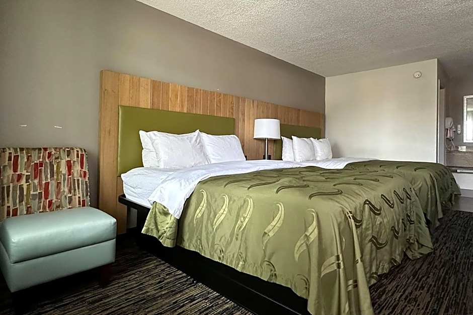 Quality Inn Calhoun North I-75
