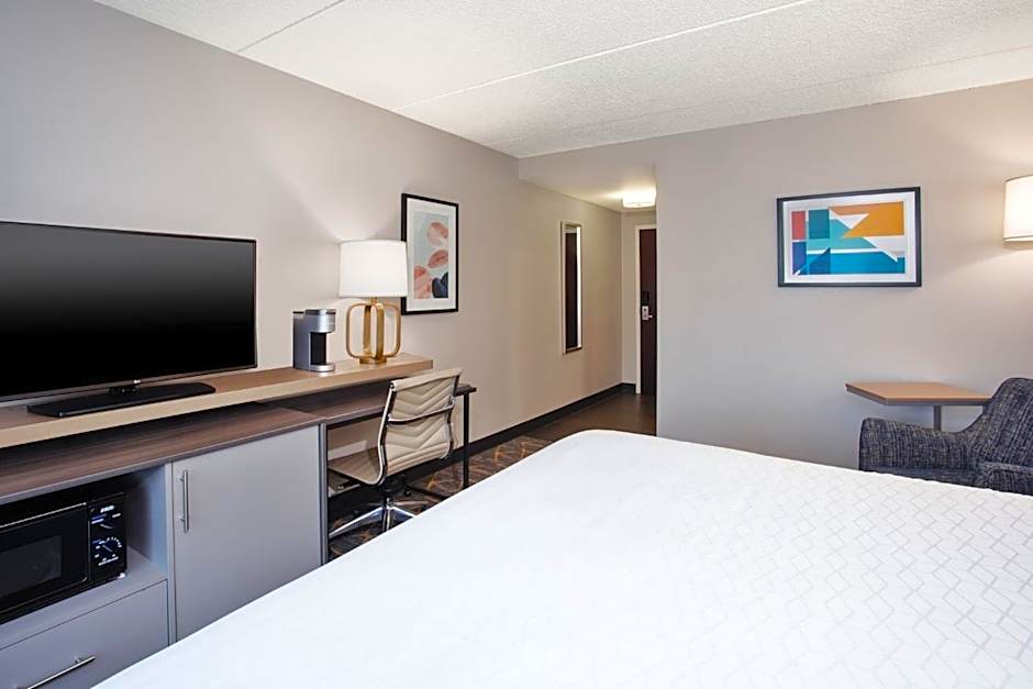 Holiday Inn Canton-Belden Village By IHG