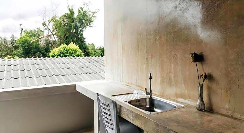 Journey Hostel Surat