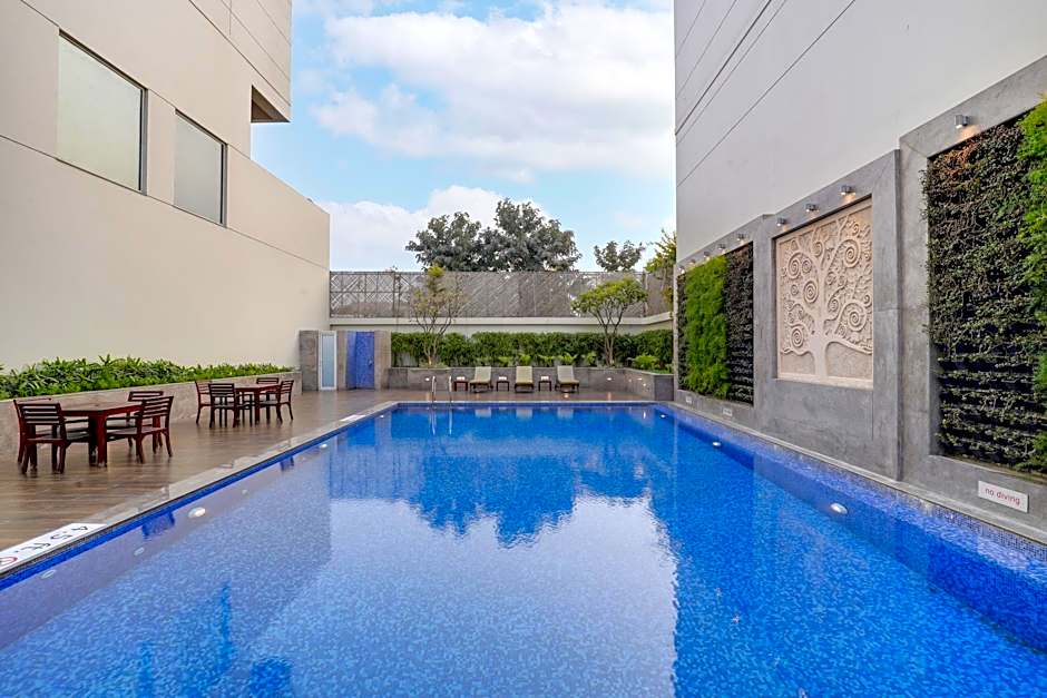 Lemon Tree Hotel Sector 60 Gurugram
