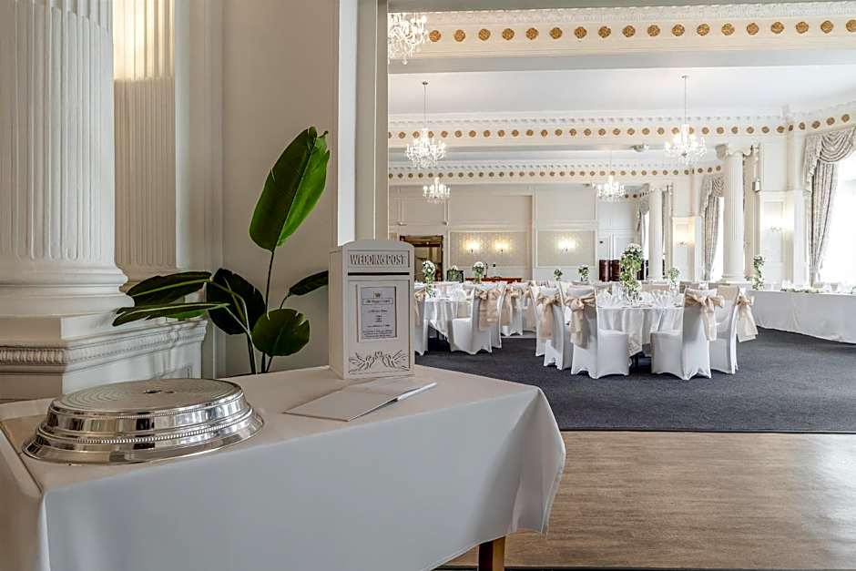 The Grand Burstin Hotel