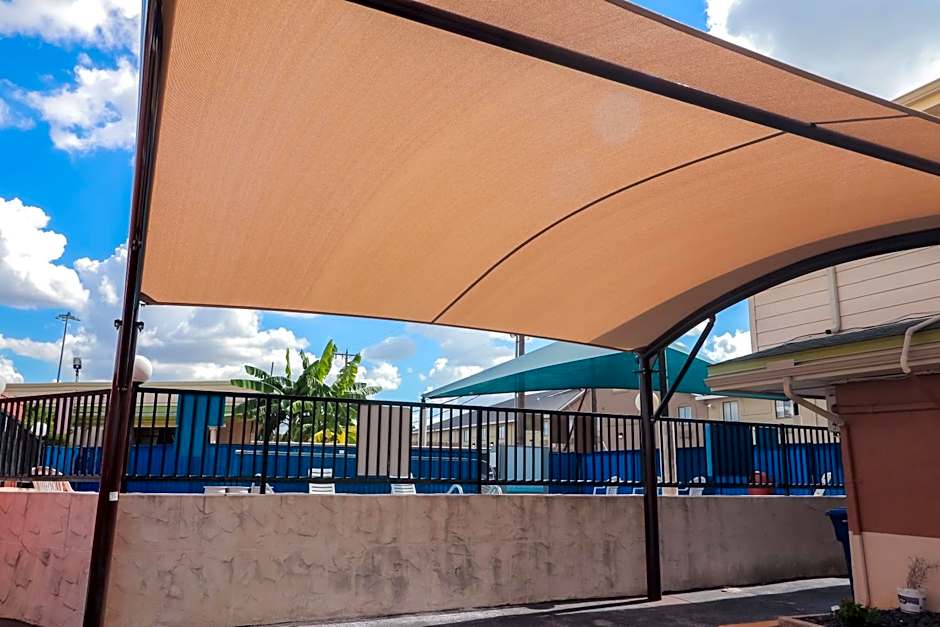 Rodeway Inn San Antonio Lackland AFB - SeaWorld