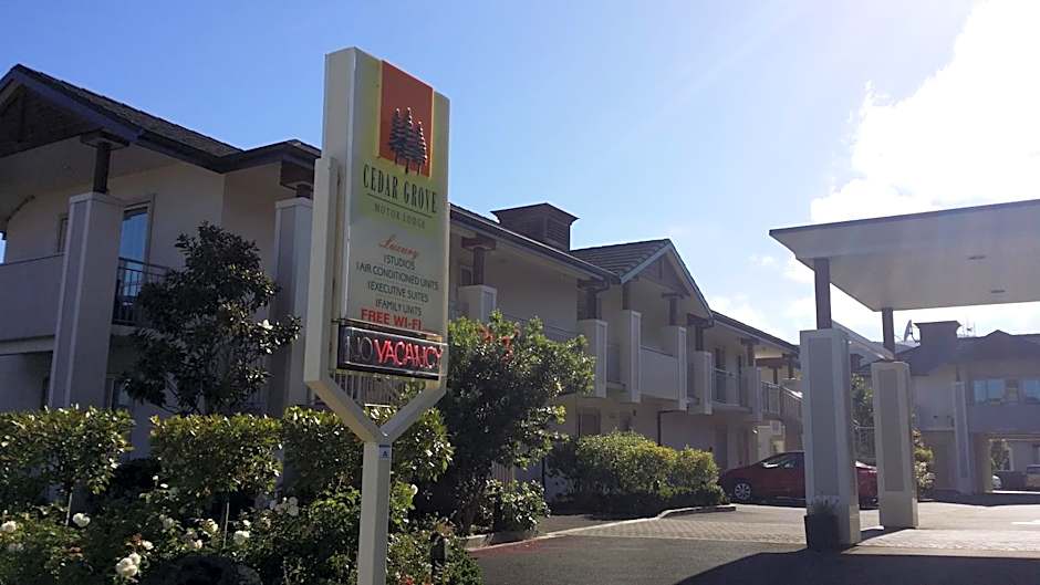 Cedar Grove Motor Lodge