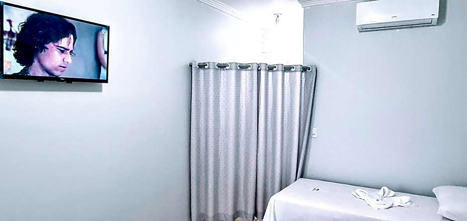 Pousada Romeiros do Pai Eterno - Santuario Basilica de Trindade