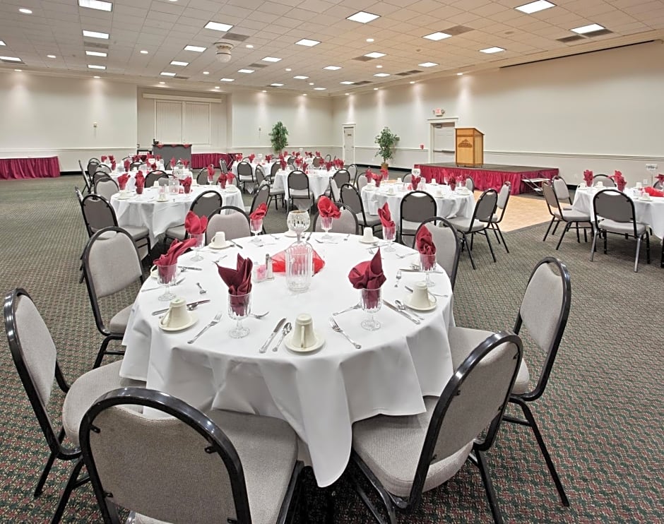 Holiday Inn Redding, an IHG Hotel