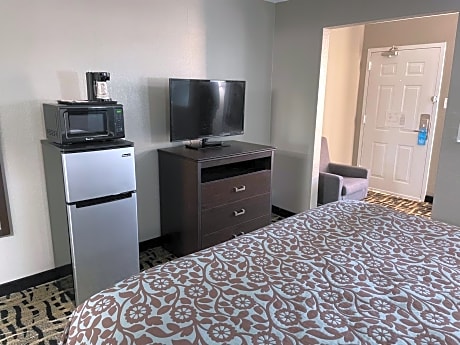 King Room - Non-Smoking