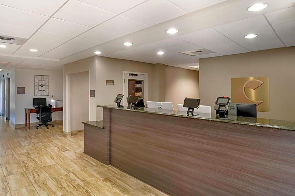 Comfort Suites near Birkdale Village - Huntersville