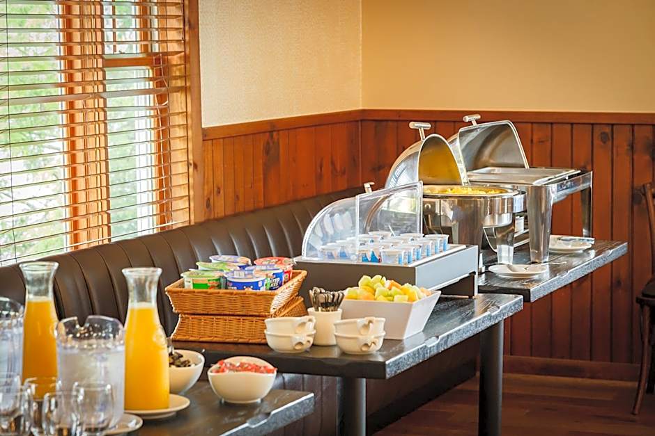 Flagship Inn