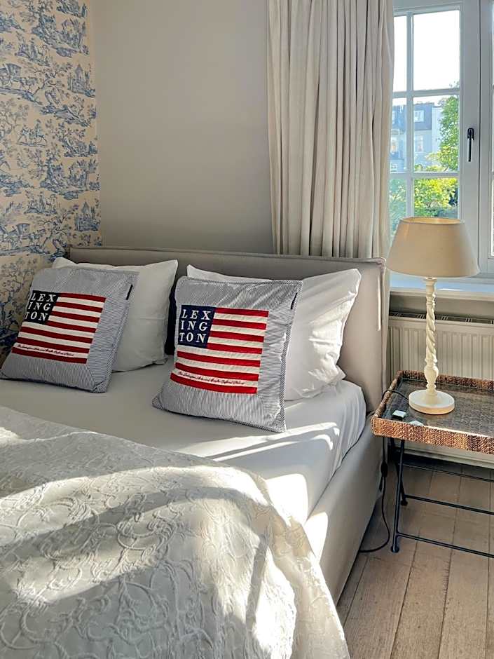 von Deska Townhouses - Ivy House