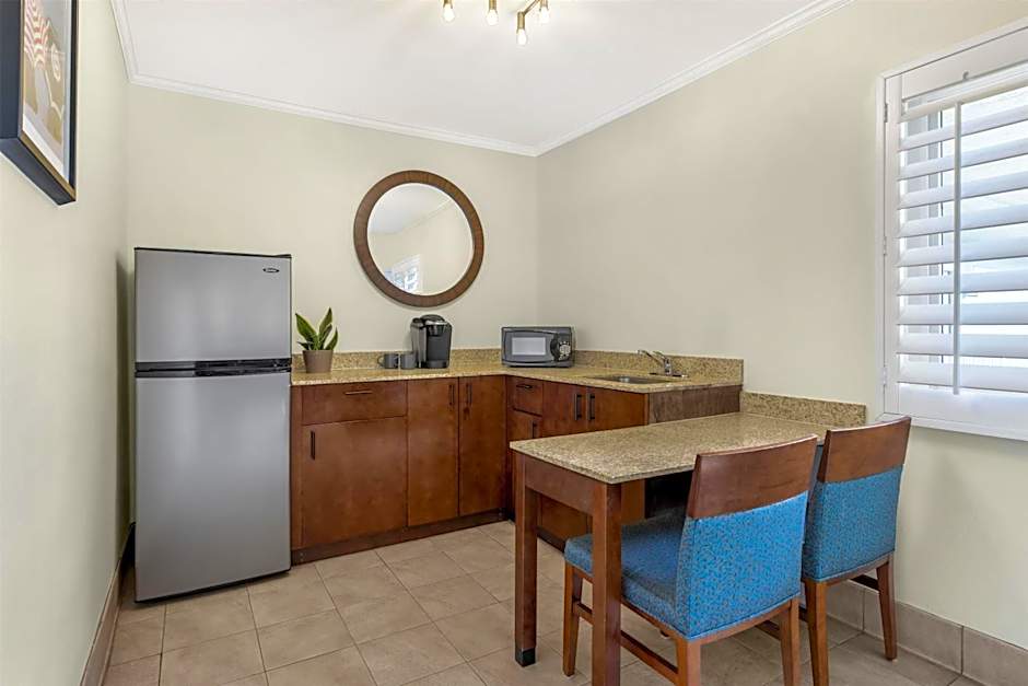 Best Western Plus Beach View Lodge Carlsbad