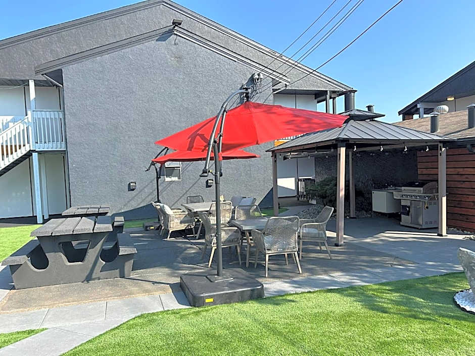 Coast Courtenay Hotel